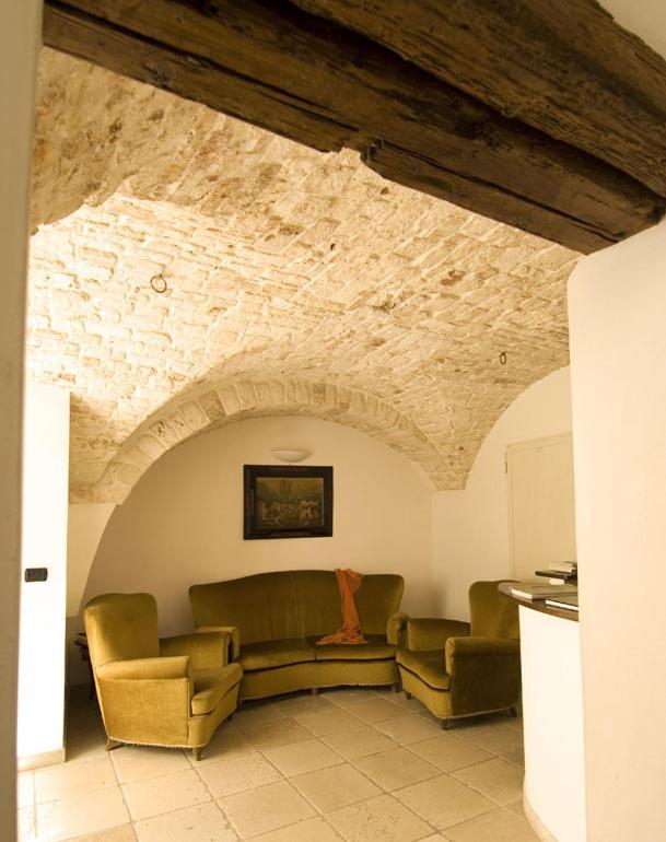 Hotel Palazzo D'Erchia Conversano Exteriör bild